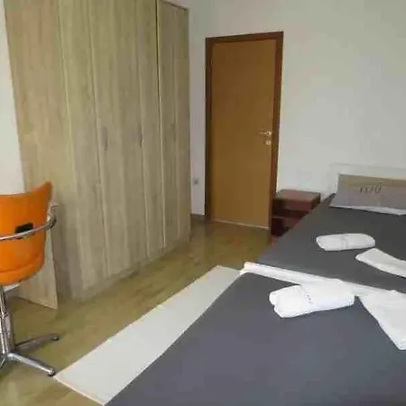 Holiday home Tina *