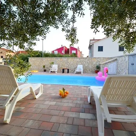 Holiday home Tina
